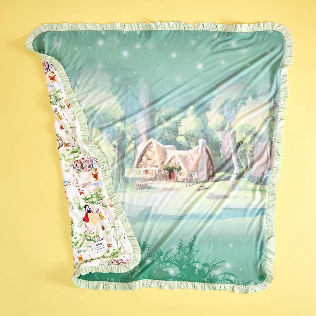Disney Princess Snow White & Snow White's Cottage Ruffled Luxette Patoo Blanket