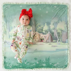 Disney Princess Snow White & Snow White's Cottage Ruffled Luxette Patoo Blanket