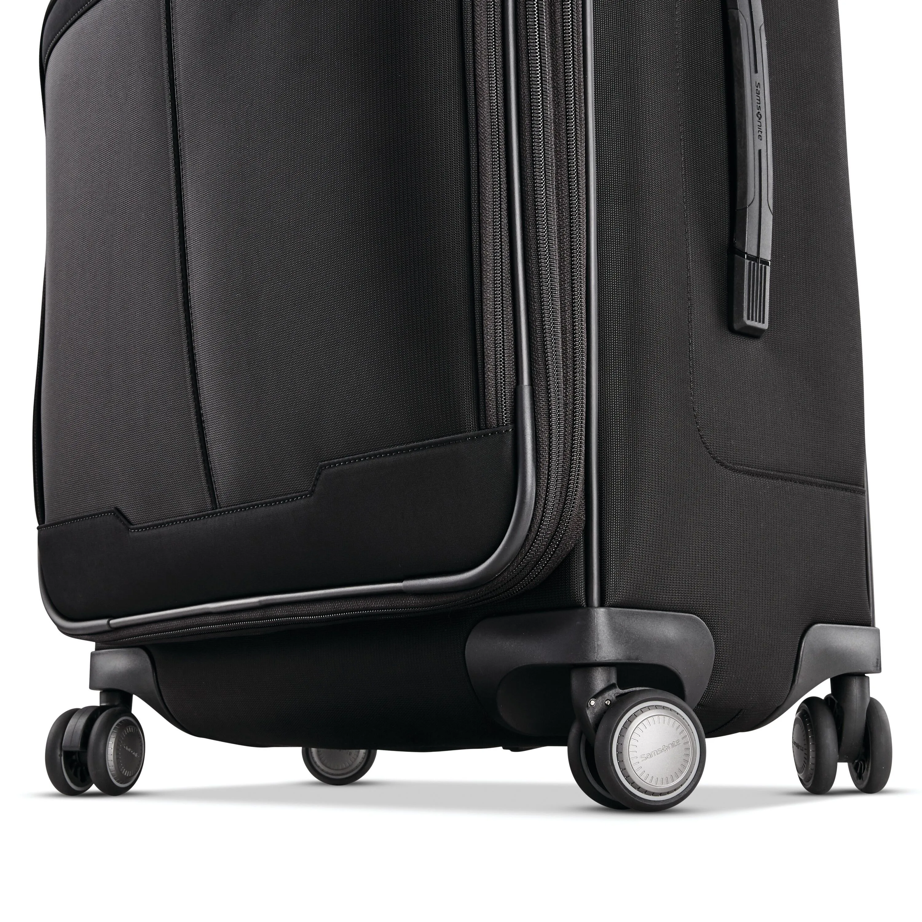 Samsonite Silhouette 17 Medium Spinner Luggage